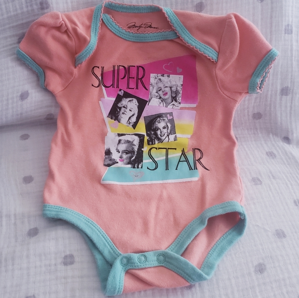 Marilyn Monroe Superstar Baby Onesie. EUC.